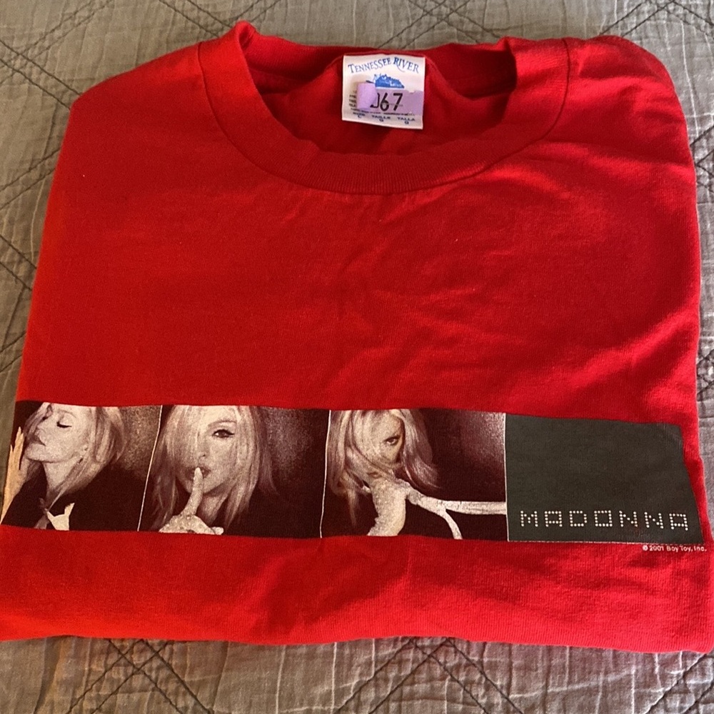 Madonna 2001 Red Double Sided Drowned World Tour Concert